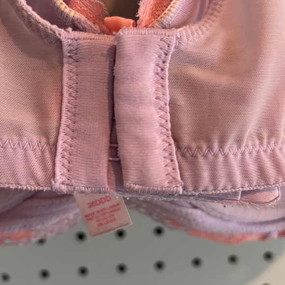 Light Pink and Purple Victoria’s Secret Lace Bra, Size 36DDD - Picture 5 of 11